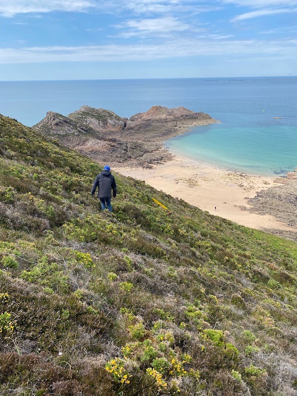 Christophe en promenade au trou.