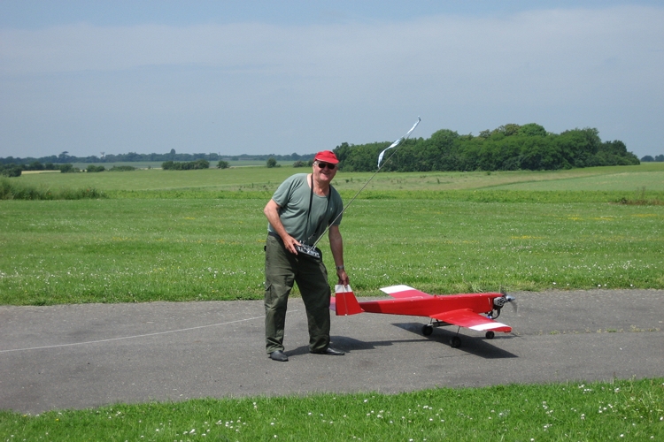 Claude toujours fidèle aux remorquages.