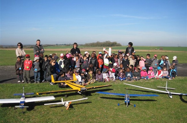 Faire découvrir l'aéromodéliste