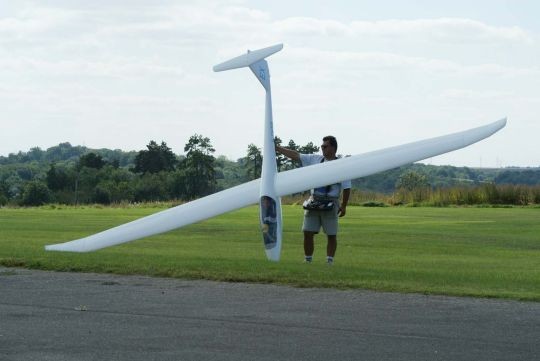 Pierre Dormoy et son Duo Discus de 6,30 m