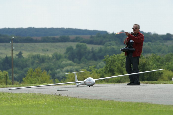  Alors ce remorqueur, ça vient ?